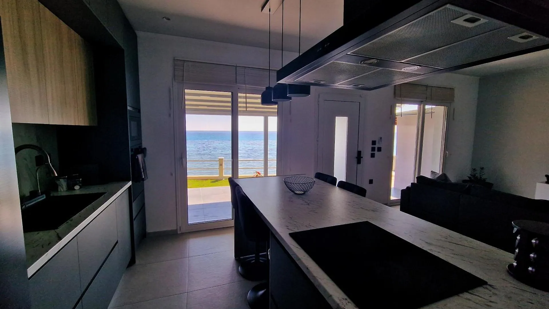 Villa Sunset Shores Mola Kaliva